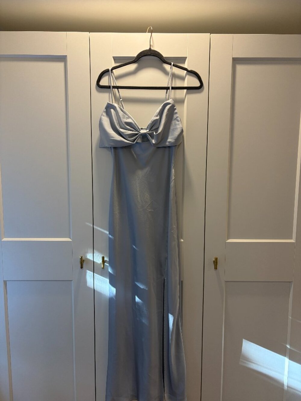 NWT ASTR the Label Bow Sleeveless Satin Maxi Dress